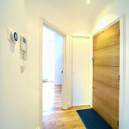 Mallard Suite With Parking Duckling Stays Londres Exterior foto